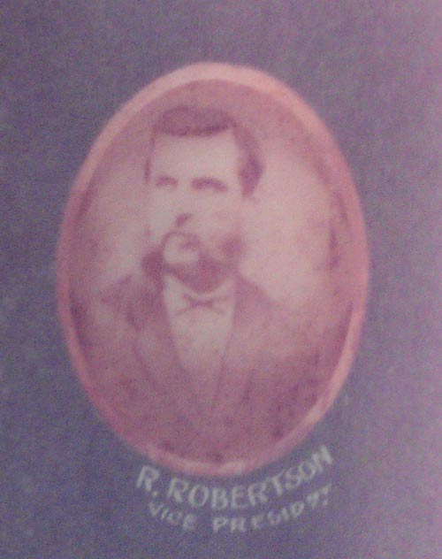 rrobertsonlarge.jpg